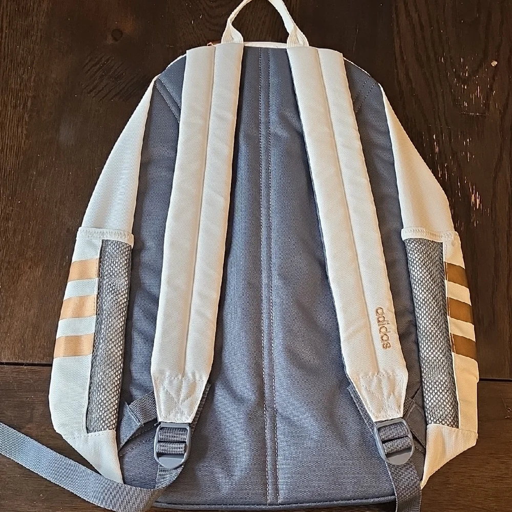 NWT Adidas Classic 3S 4 Backpack - Picture 5 of 10